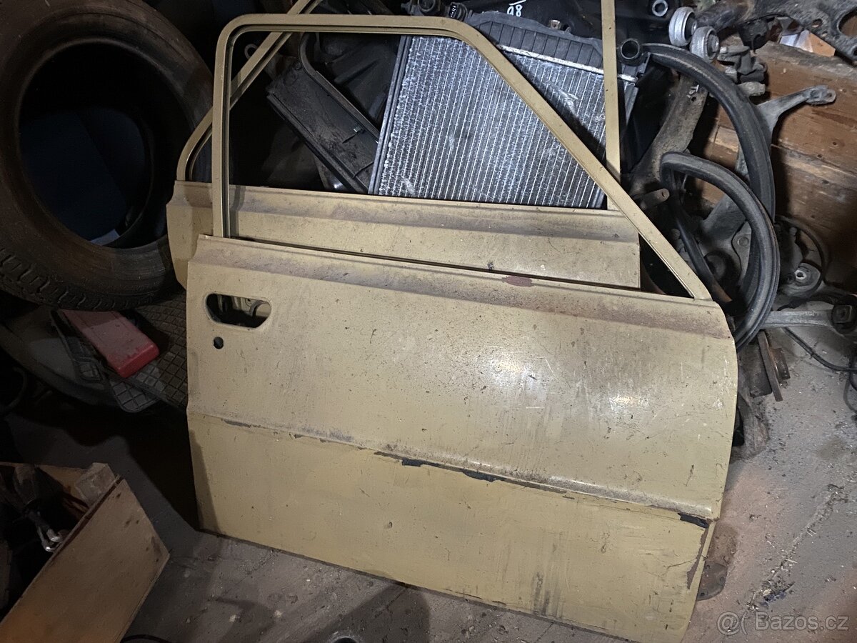 Škoda 105 uzovka - 2