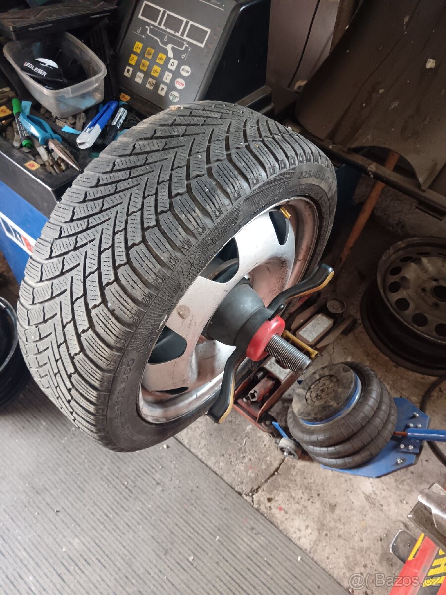 225/45 R17 zimní - 2