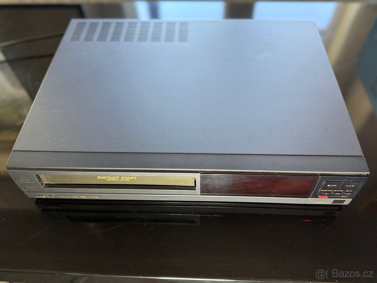 Videorekordér Sanyo VHR-7100G - 2