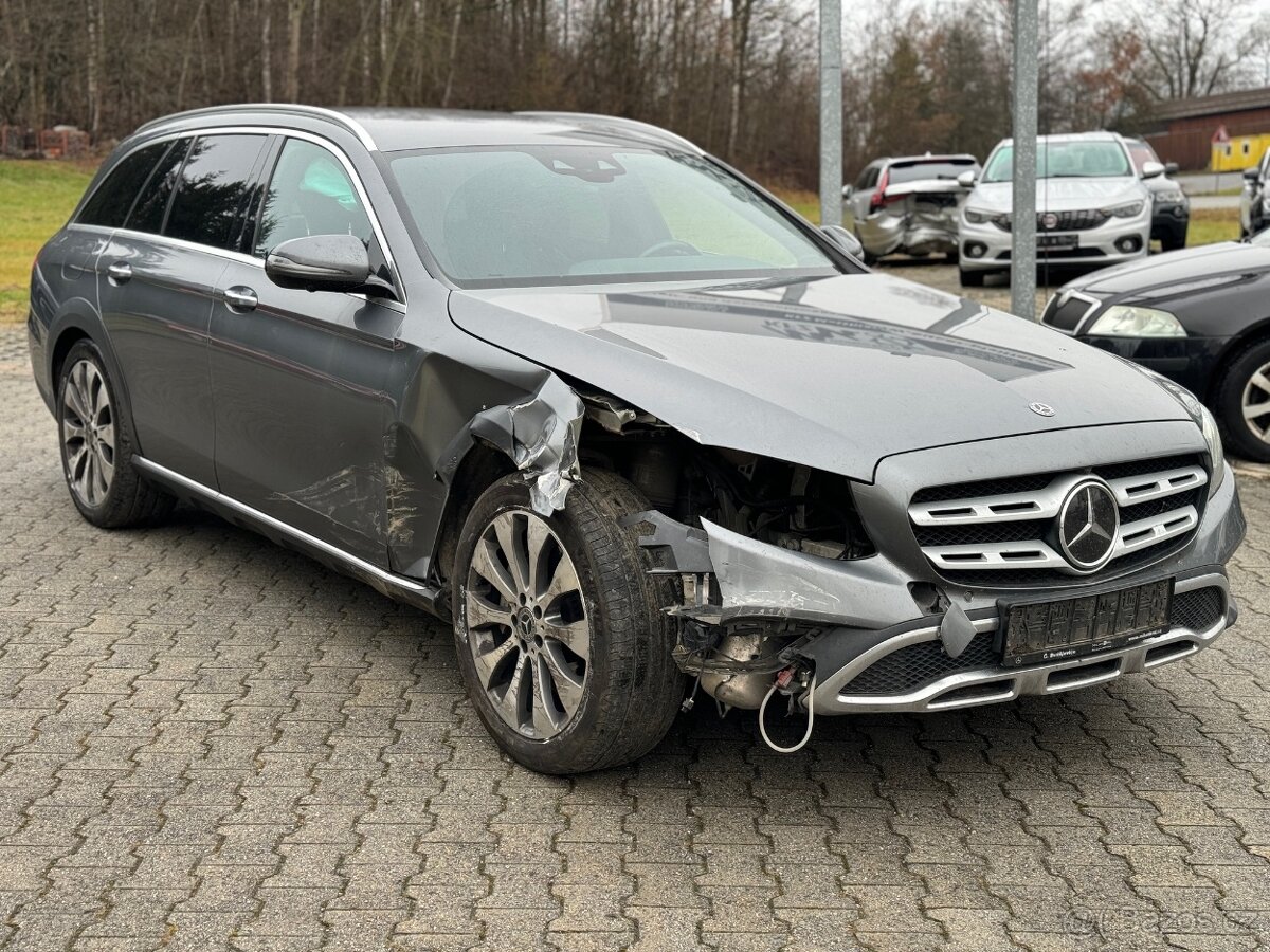 Mercedes Benz E 350 CDI ALLTERRAIN - 2