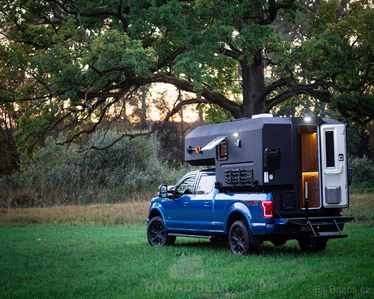 Obytná nástavba GLADIATOR XL pro F-150/RAM/Tundra/Sierra aj.