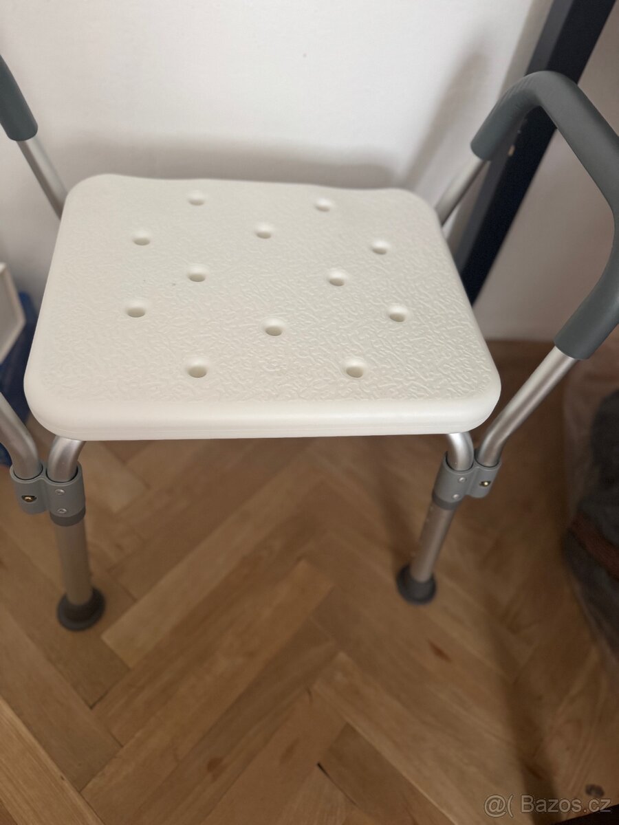 Sprchová stolička s područkami - 2