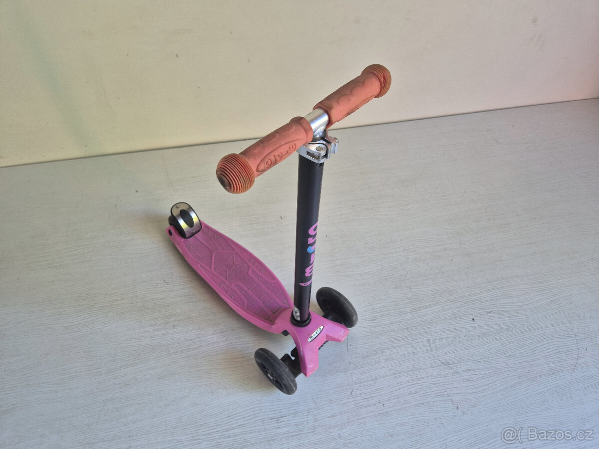 Dětská koloběžka Micro Maxi T skládací 3 kolečka - 2