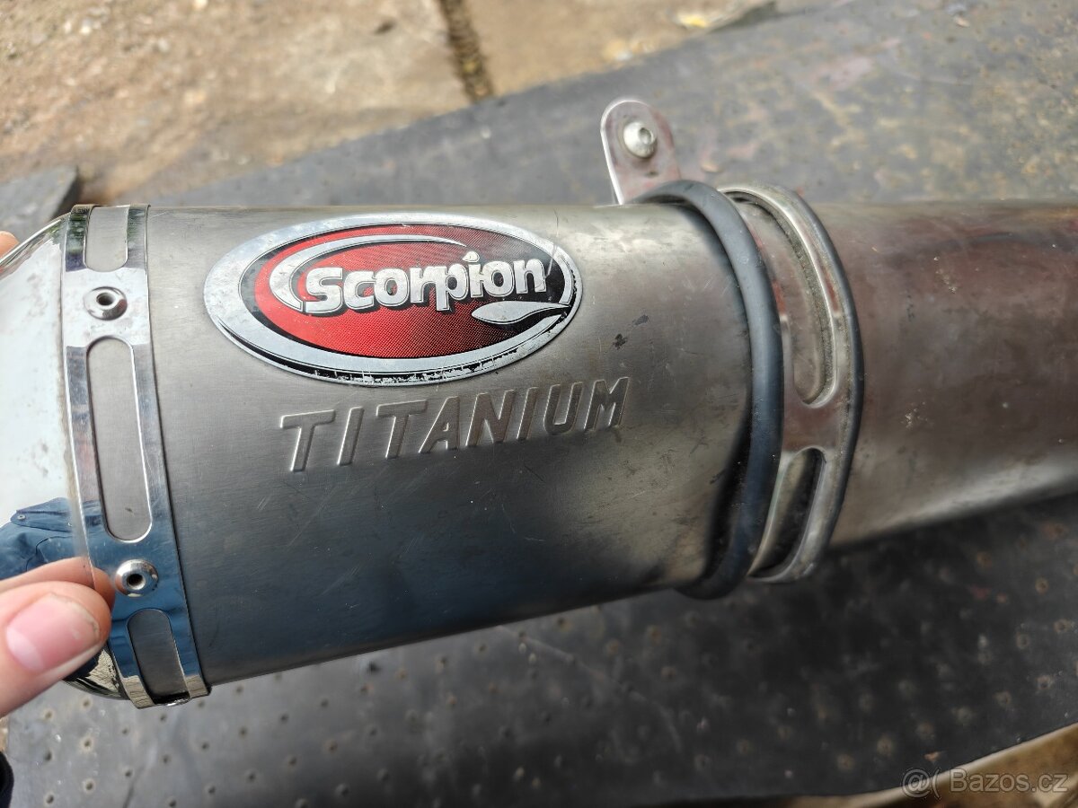 Laděný výfuk Scorpion - 2