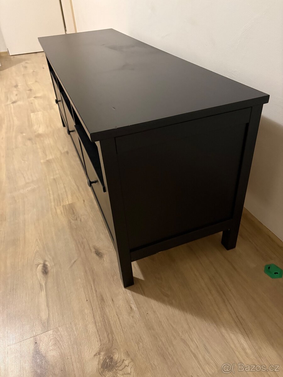 Tv stolek HEMMES ( Ikea) - 2