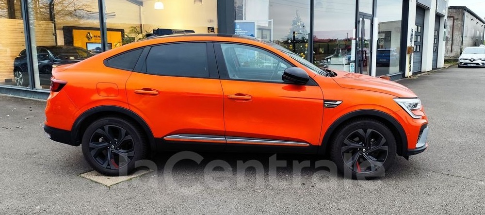 RENAULT ARKANA 1.6 E-TECH 145 RS LINE rok 02/2022 - 2