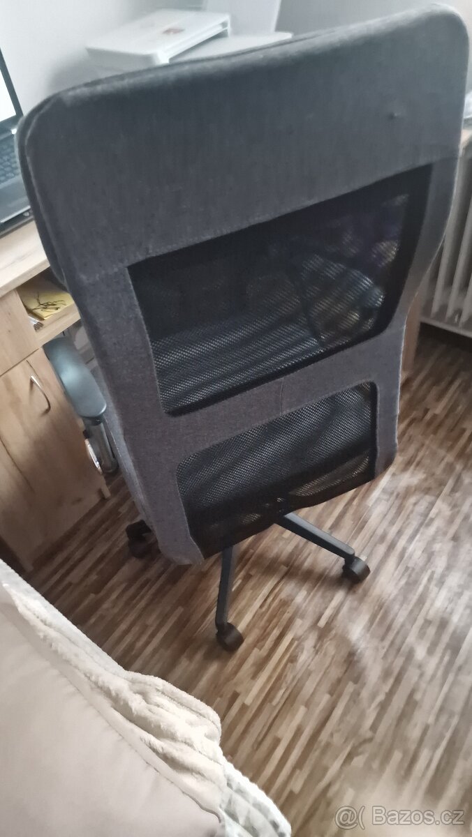 Kancelářské křeslo - 2