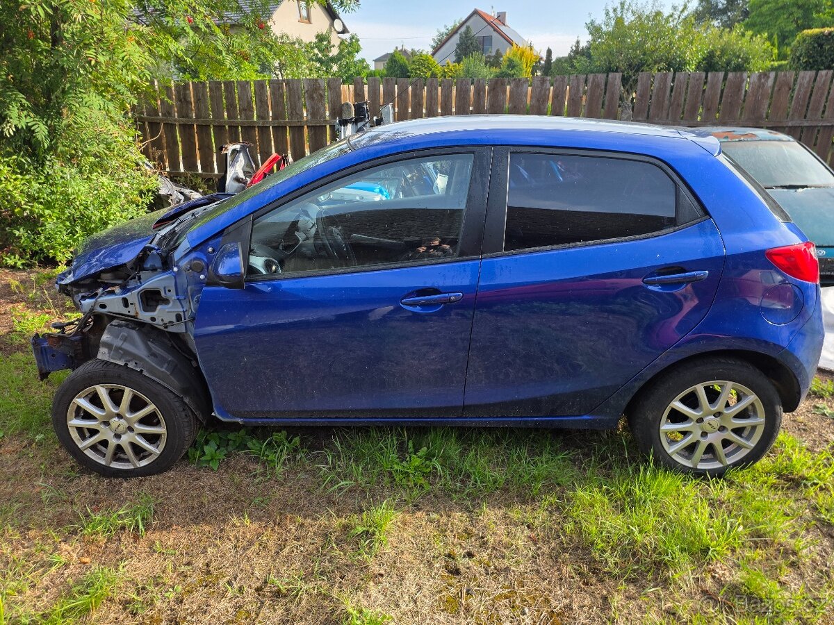 Mazda 2 DE rok 2007-2011 náhradní díly - 2