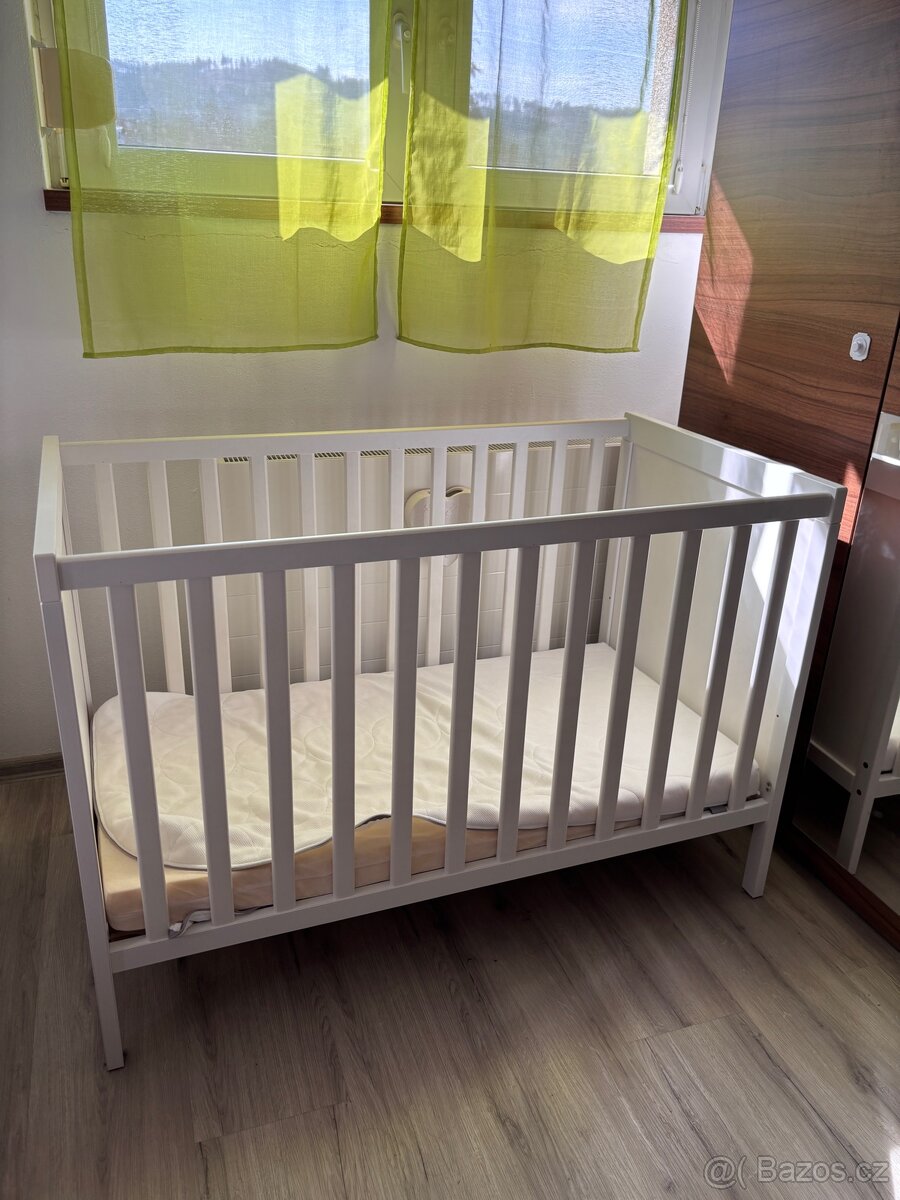 Dětská postýlka s matrací Ikea - 2