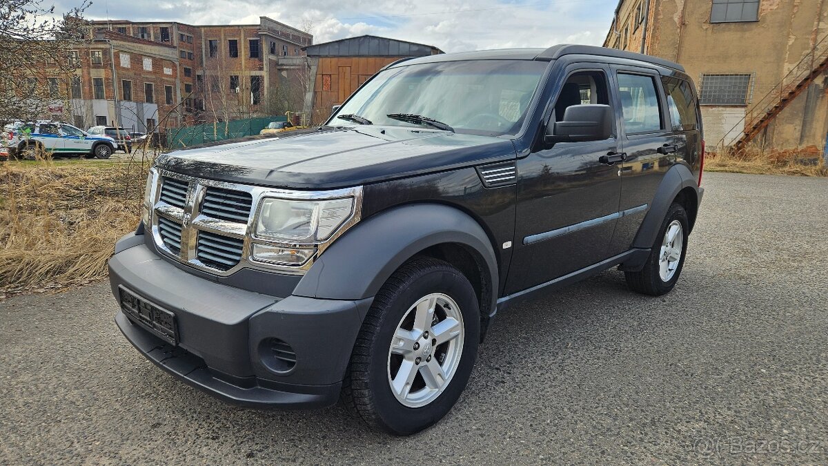 DODGE NITRO 2.8CRD 4X4 - 2