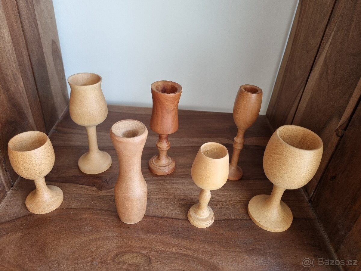 Dřevěné vázičky a pohárky - 2