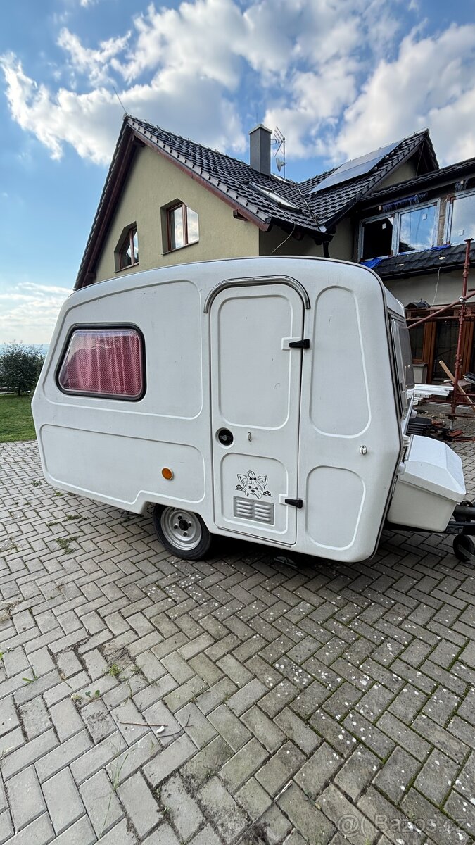 Karavan N126 Niewiadow Predom Prespol, veterán - 2