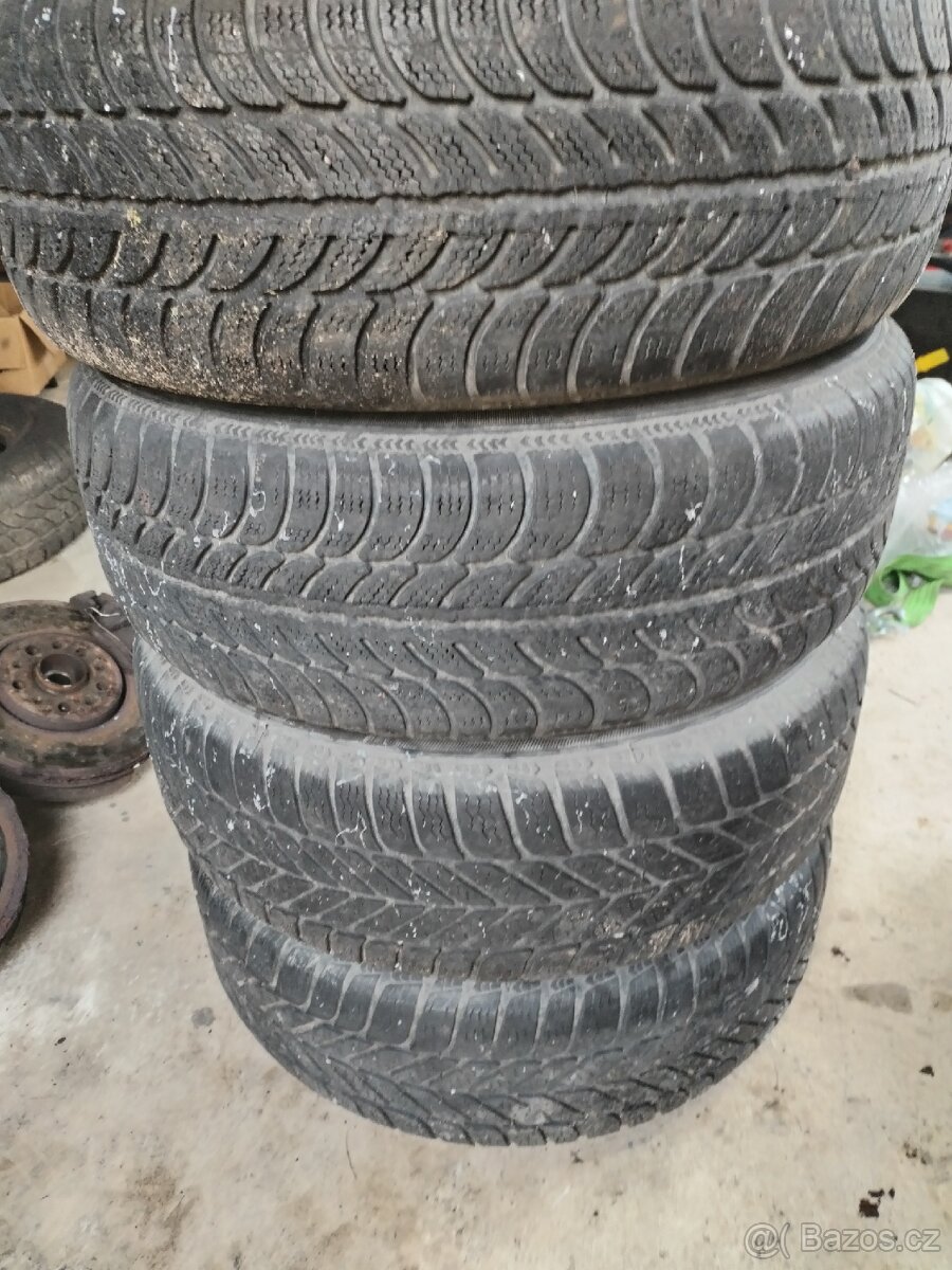 Zimní pneumatiky 195/65/15 včetně disků 5x112 - 2