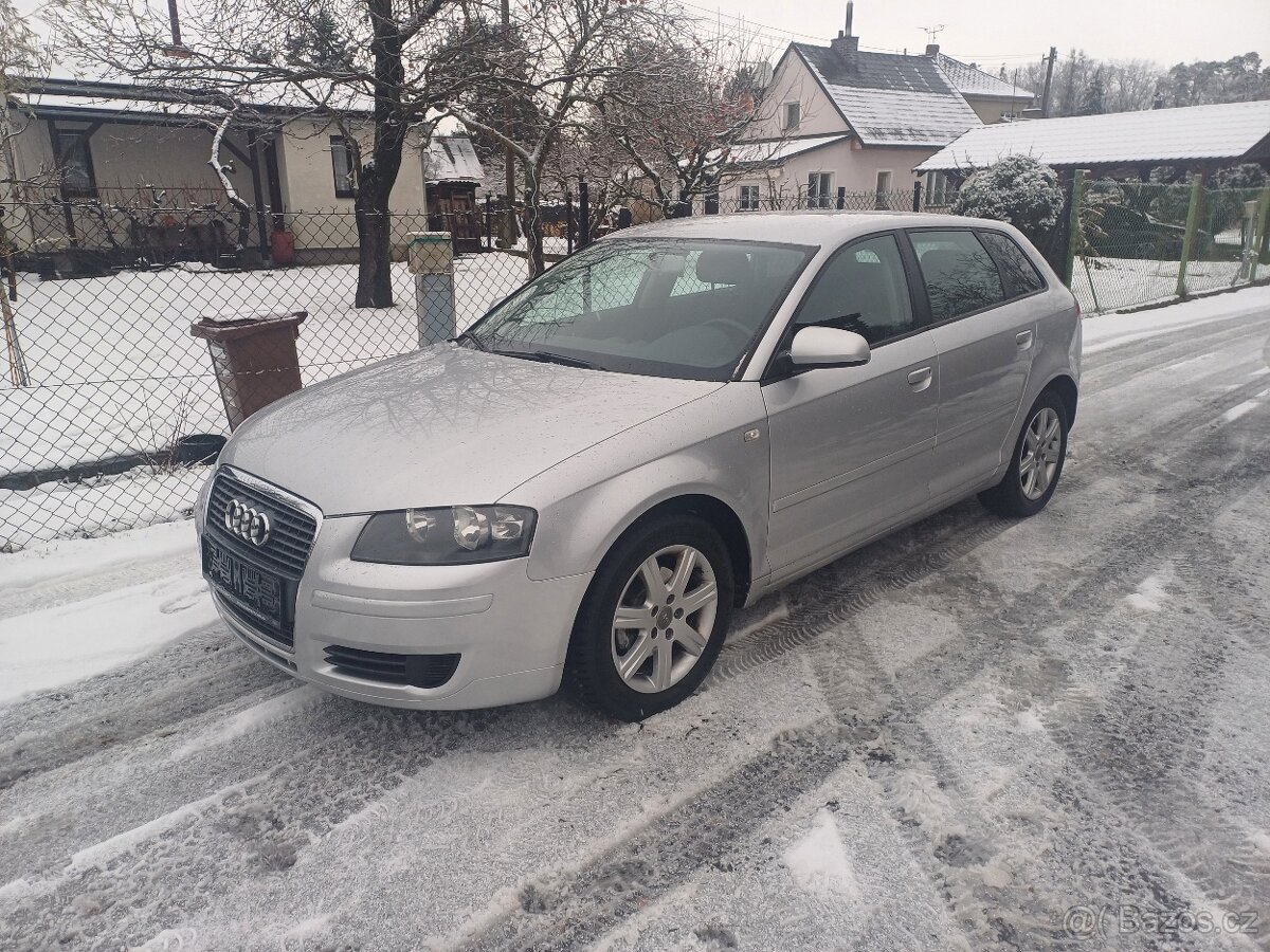 Krásná Audi A3 1.6 MPI 138345km Tempomat - 2