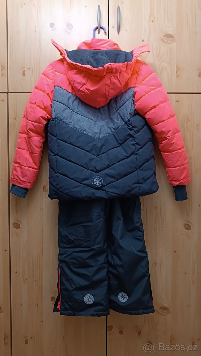Dívčí zimní bunda + oteplováky - 2