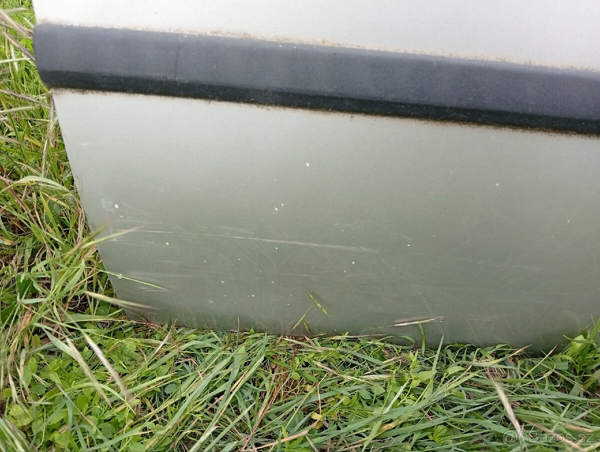 Škoda Octavia 1 combi přední pravé dvere - 2