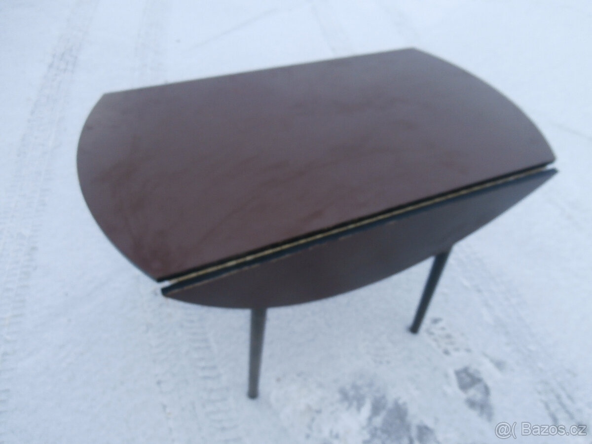 Stůl kulatý RETRO skládací za 500 kč - 2