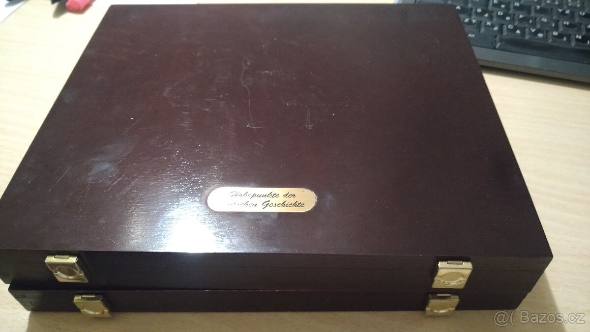 menší sbírka mincí - 2