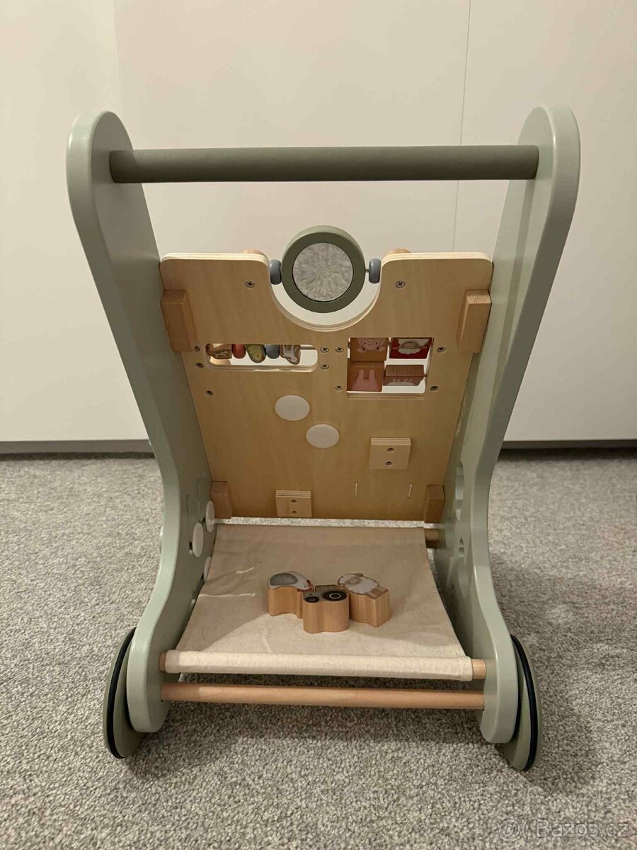 Little dutch -chodítko s aktivitami dřevěné farma - 2