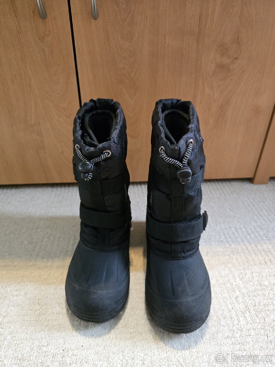 Chlapecké sněhule. - 2