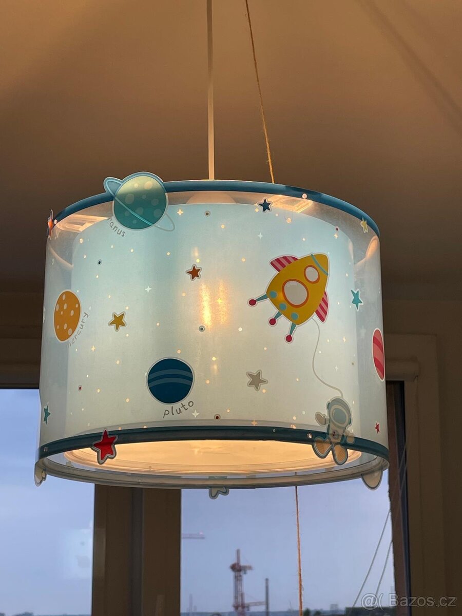 Dětský lustr vesmír - 2