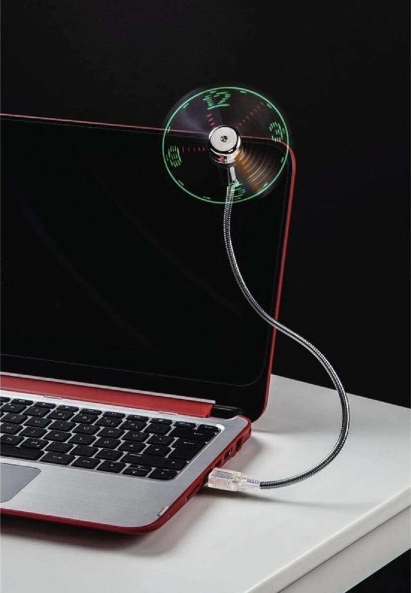 Nový obraz v rámu z Ikea + polštářek pro hráče + ventilátor - 2