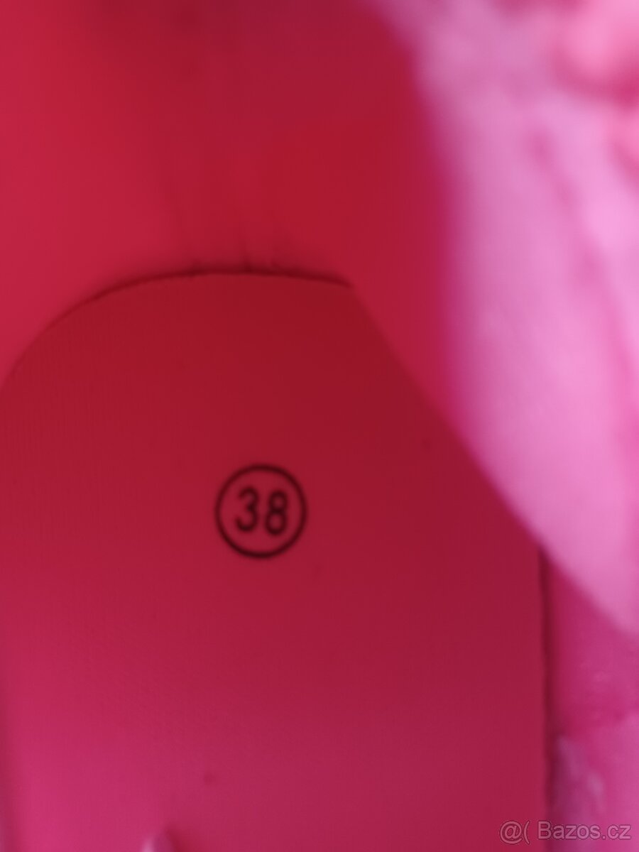 Dámské boty vel 38 - 2