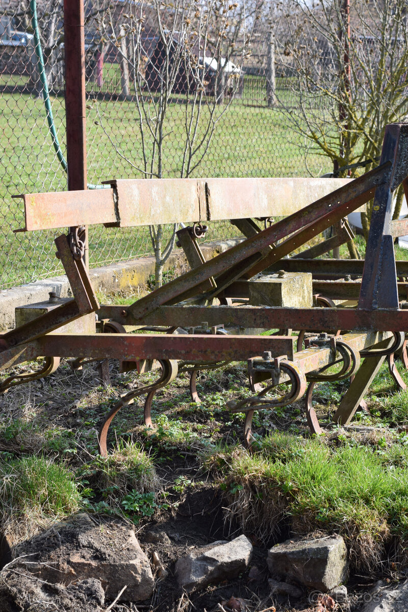 Kultivátor, šířka 2,2 m - 2