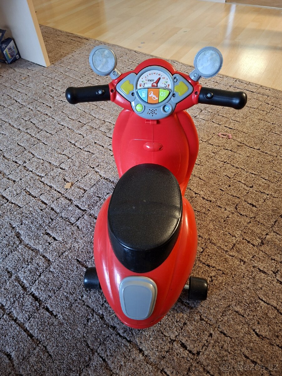 Dětské odrážedlo motorka Vespa - 2
