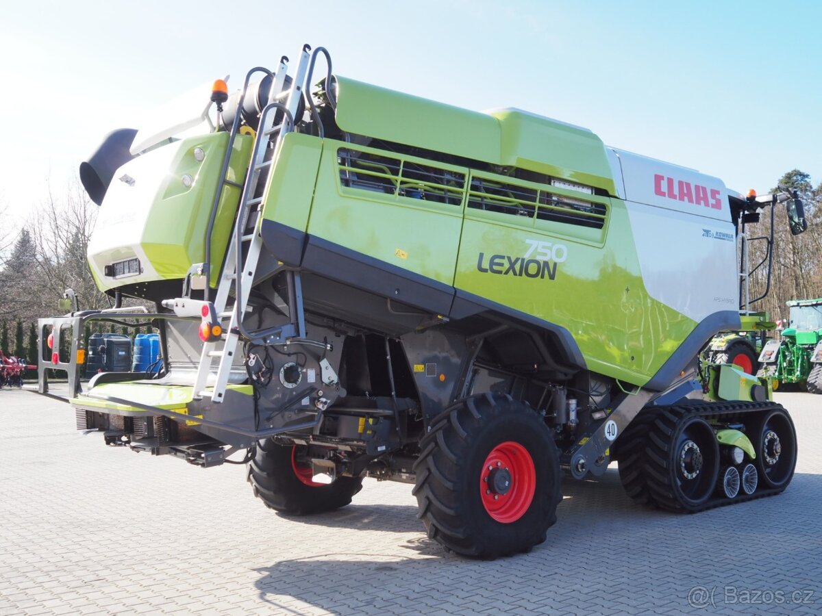 CLAAS Lexion 750TT + V930 - 2