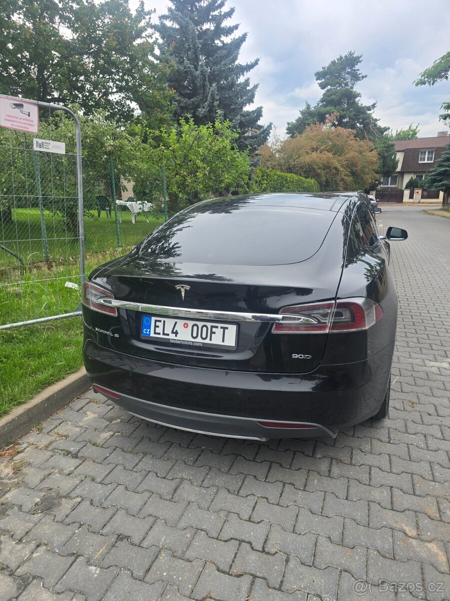 Tesla Model S 90D Free Supercharger - 2