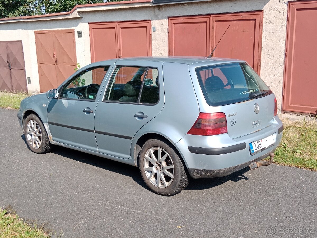 Volkswagen Golf IV 1.4 16V - 2