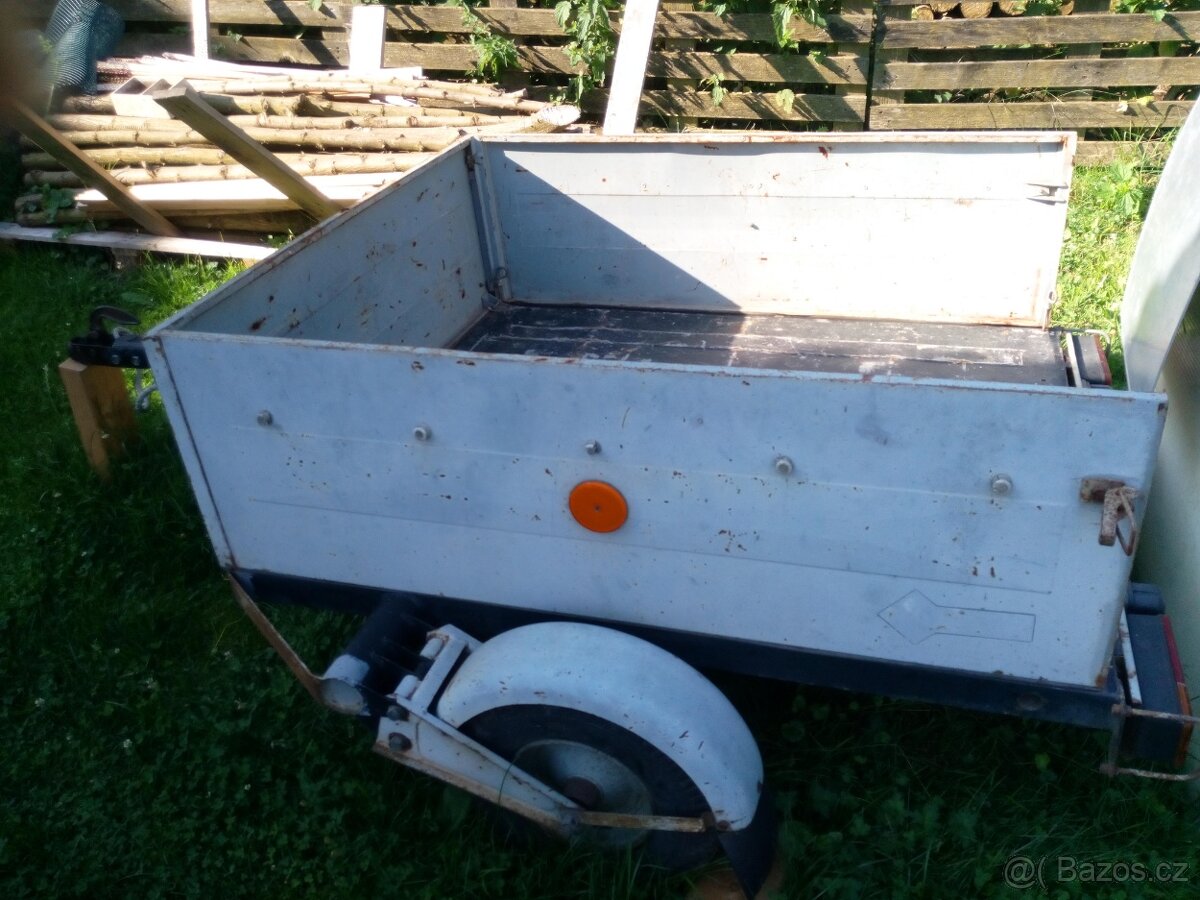 Přívěsný vozík IFA HP 300.01 - 2