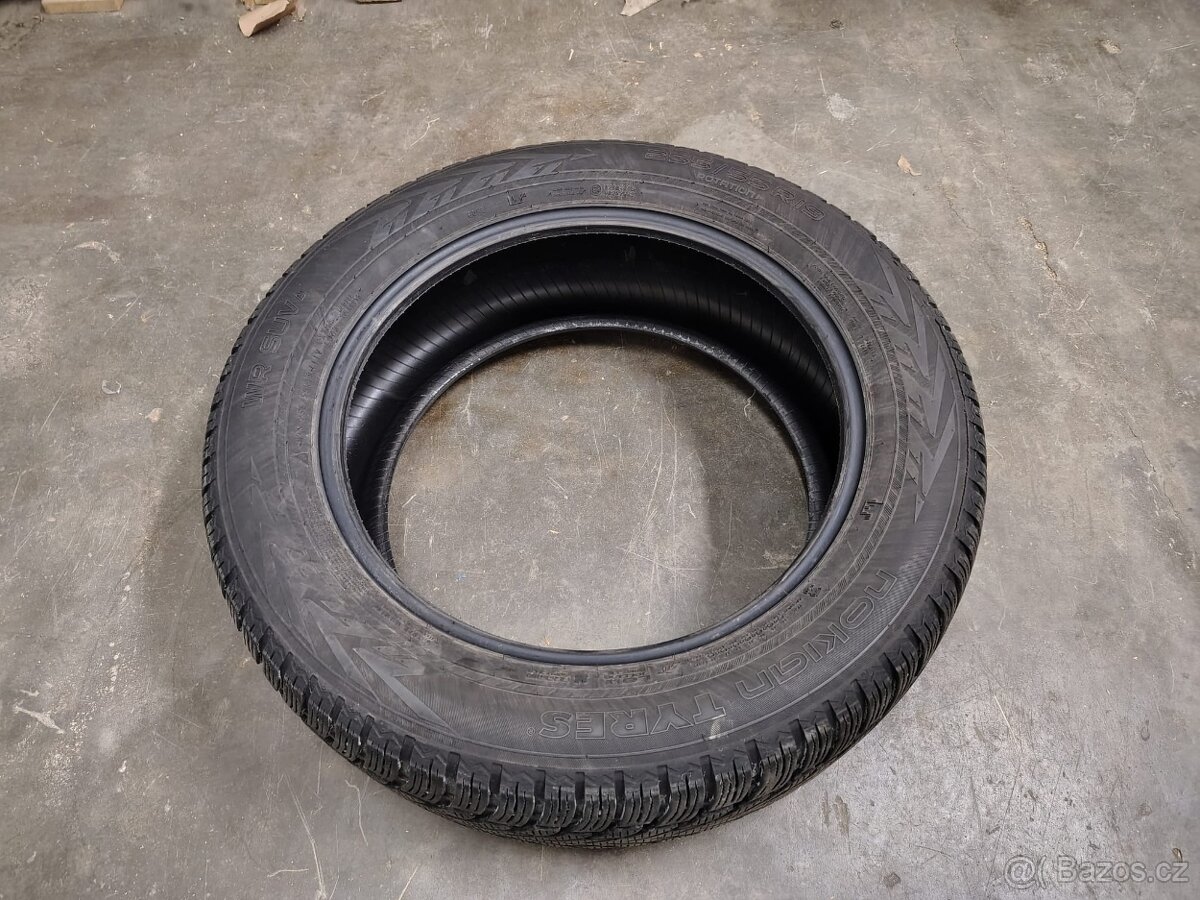 Zimní pneu 255/55 R19 - 2
