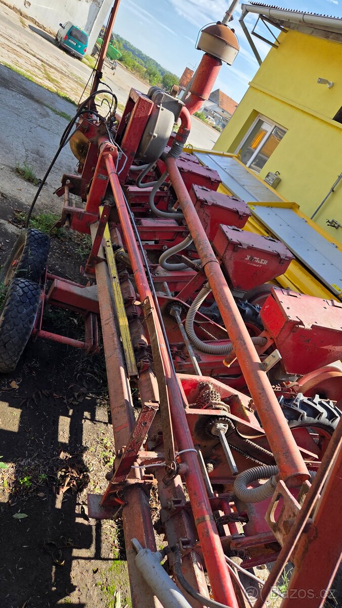 Becker secí stroj na kukuřici,řepu.8 řádek - 2