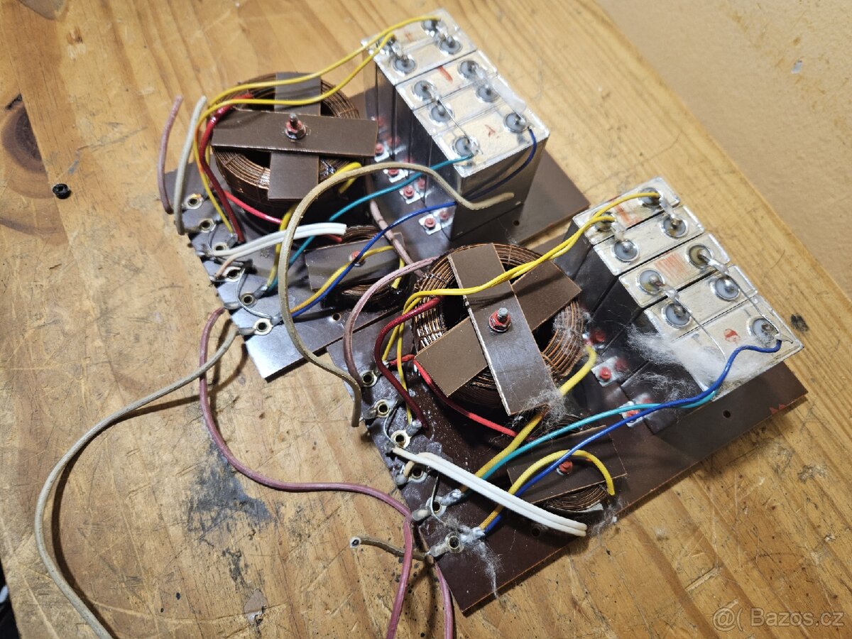 2x TESLA Repro výhybky z 1pf 067 62 - 2