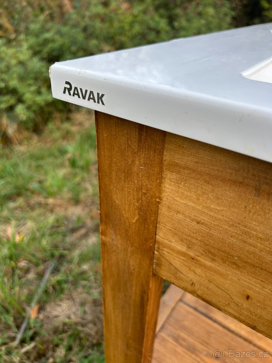 Umyvadlo se skříňkou - 2