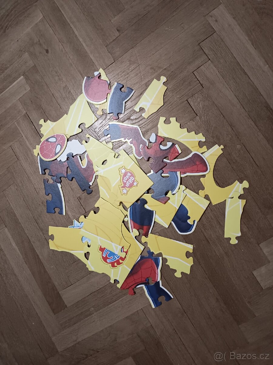 Svítící puzzle Spiderman - 2