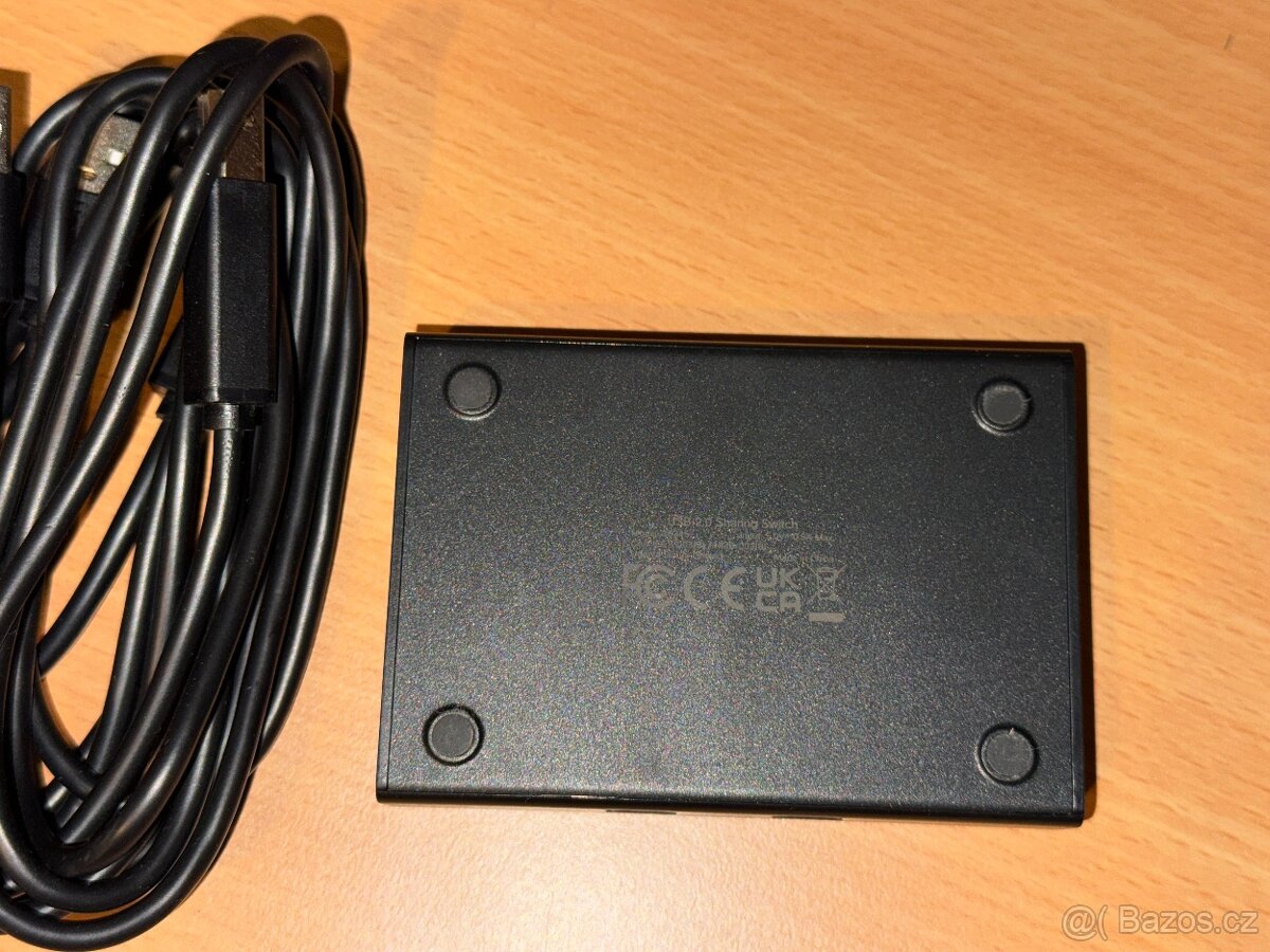 UGREEN USB 2.0 Sharing Switch (2 počítače ↔︎ 1 USB zařízení) - 2