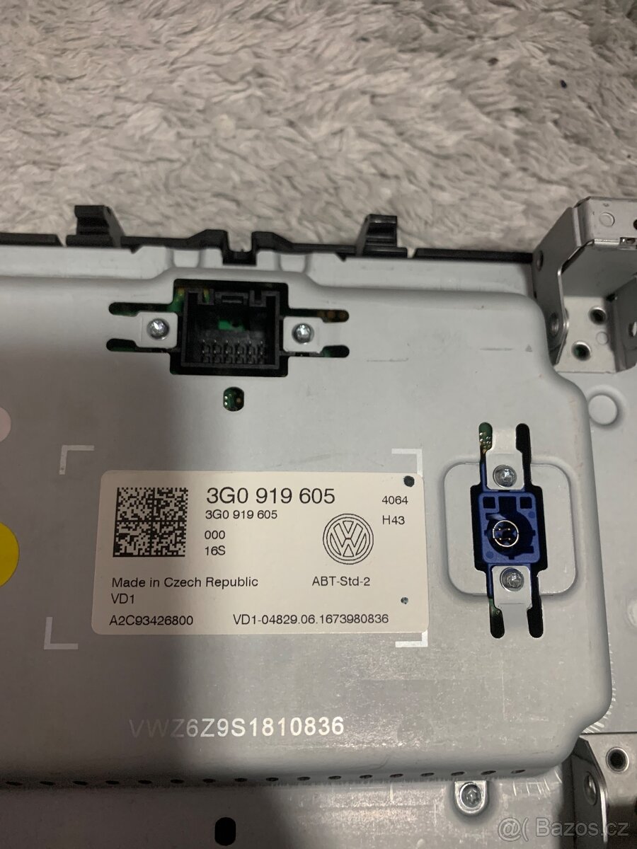 Display radia použity funkční Vw - 2