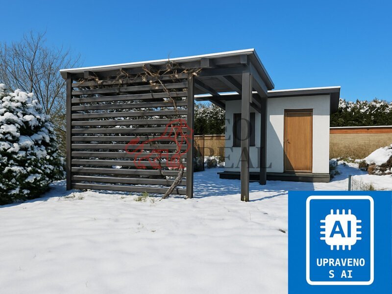 Prodej chatky v klidné osadě - 2