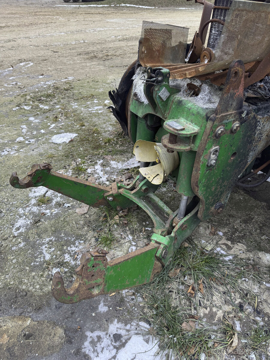 Přední hydraulika JD 7000 - 2