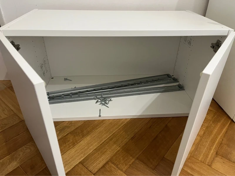 Zavesna skrinka IKEA - 2