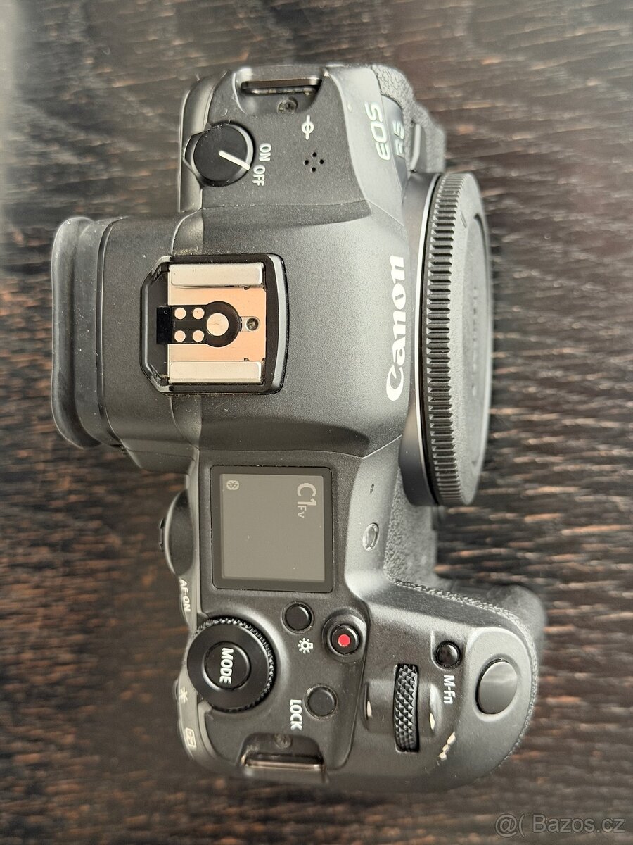 Canon EOS R5 + SmallRig Black Mamba - 2