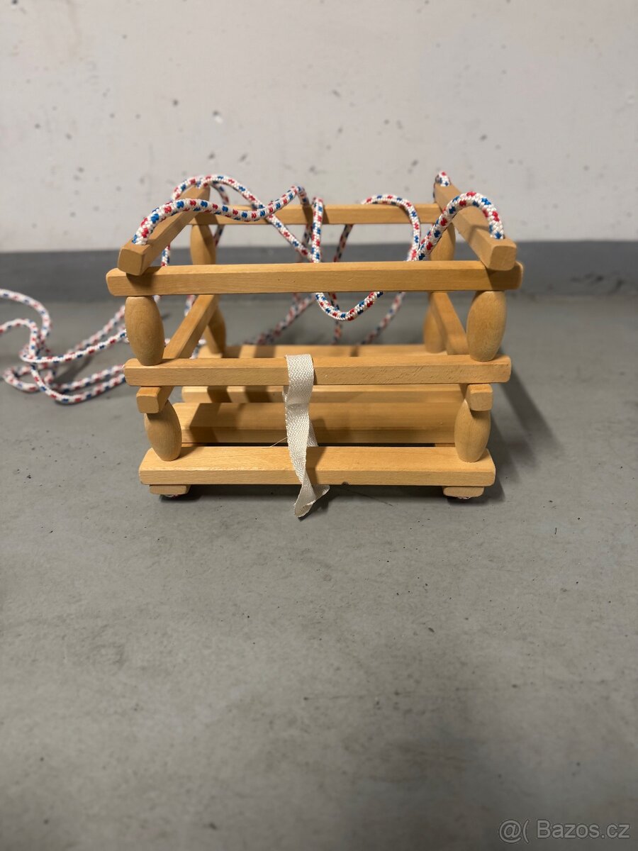 Drevena houpacka - 2