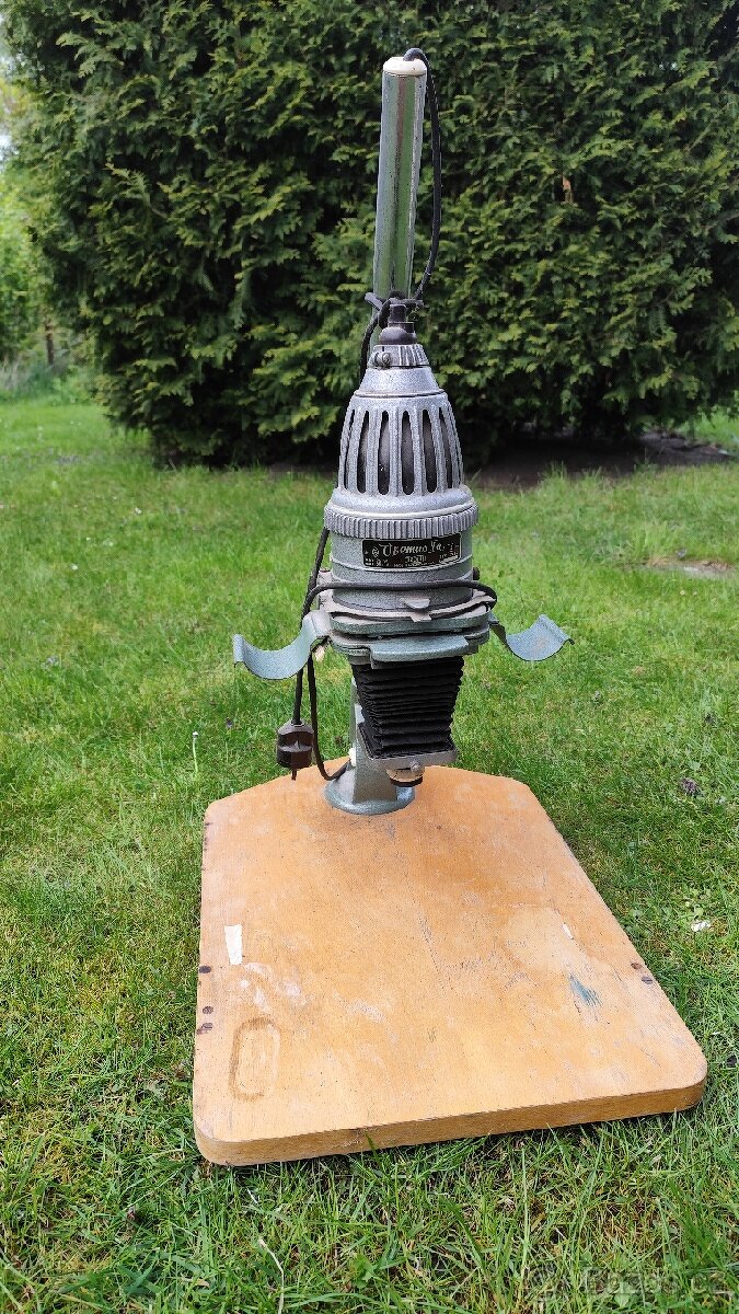 Zvětšovací přístroj Opemus 2a - 2