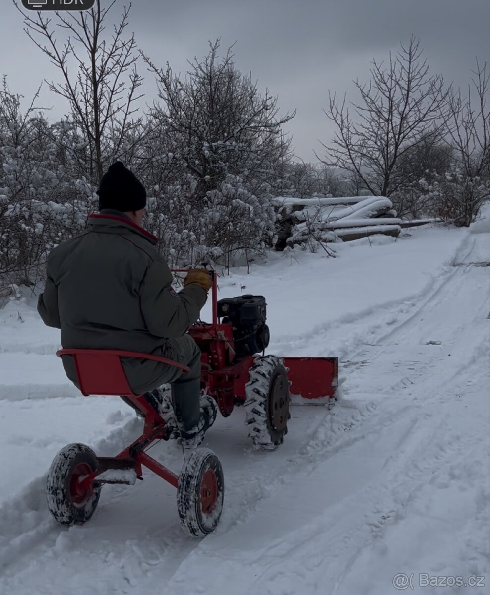 Prodám frézu/terru motor Briggs and Stratton - 2