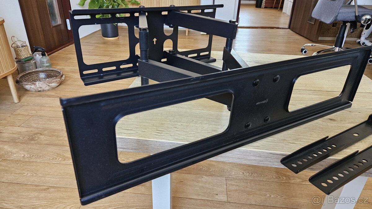 Nástěnný držák na TV - 2