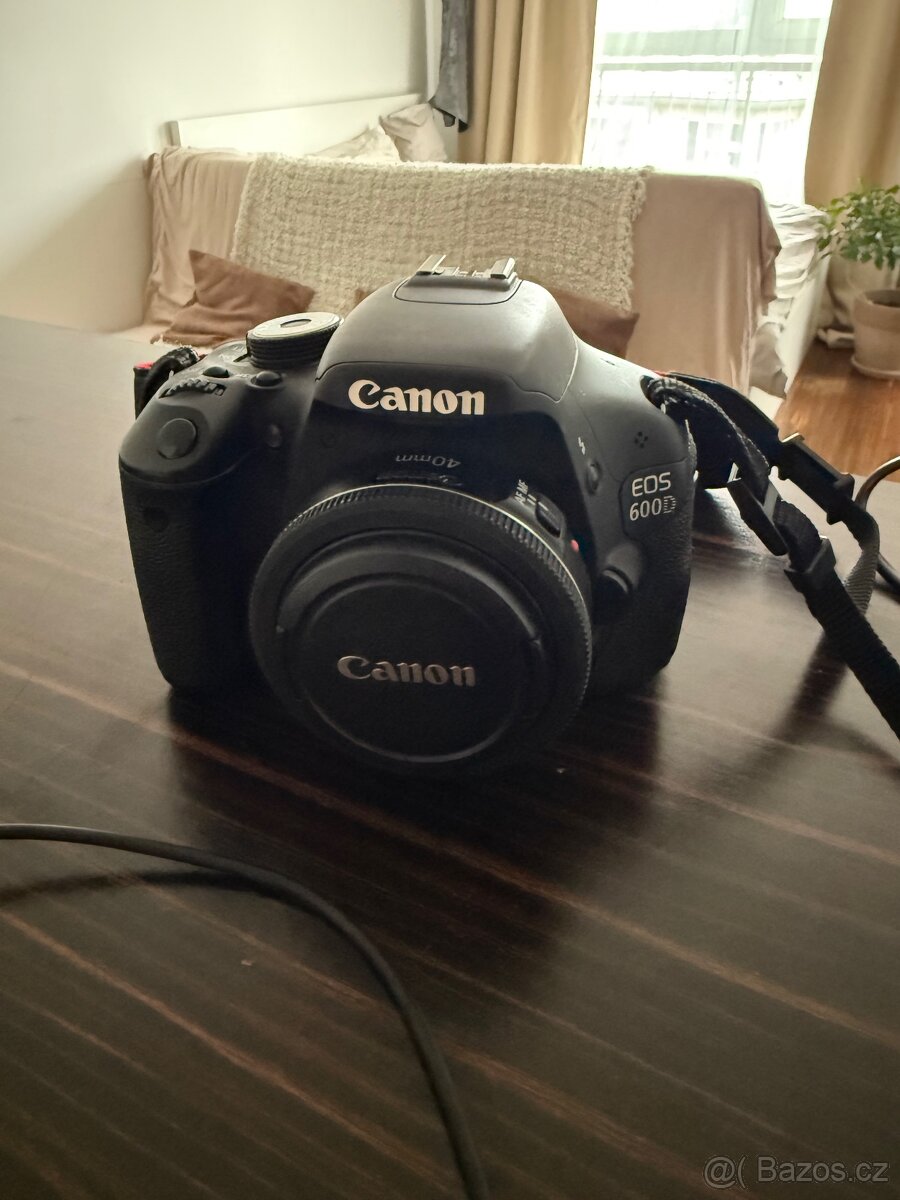 Canon EOS 600D + 2 objektivy - 2
