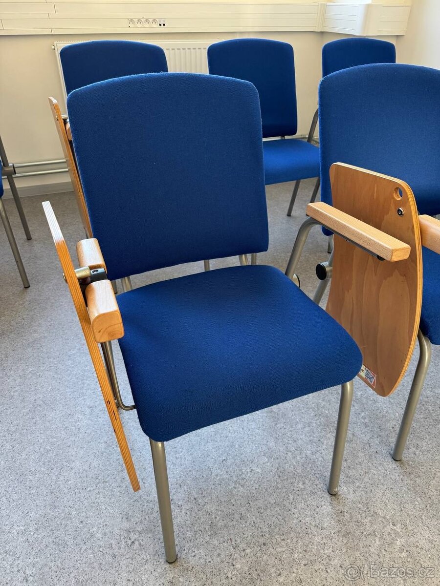 Židle s psací deskou - 2